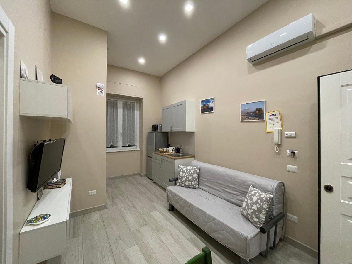 Casa Cavaliere Bed and Breakfast Napels Buitenkant foto