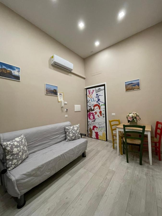 Casa Cavaliere Bed and Breakfast Napels Buitenkant foto