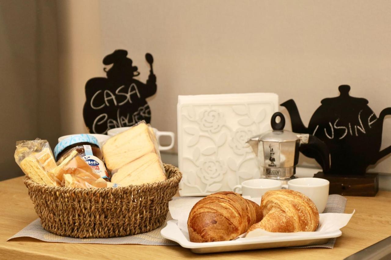 Casa Cavaliere Bed and Breakfast Napels Buitenkant foto